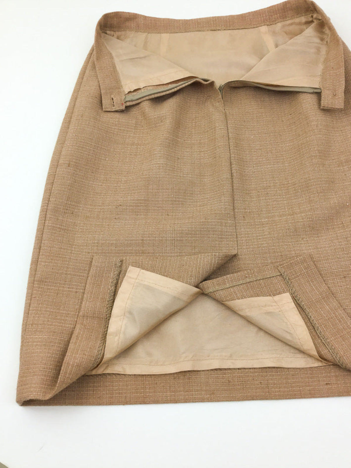 Vintage tailored straight midi pencil skirt in thick linen flax fabric in a neutral camel colour