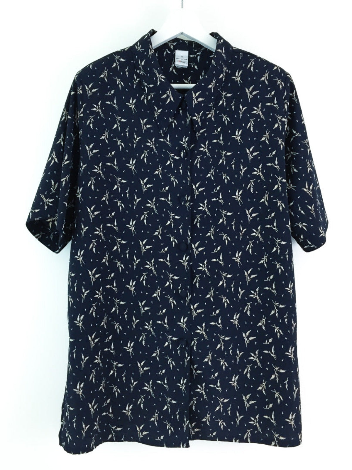 Vintage 90's lightweight ladies navy print short sleeve button down shirt with wheat sprigs printed throughout