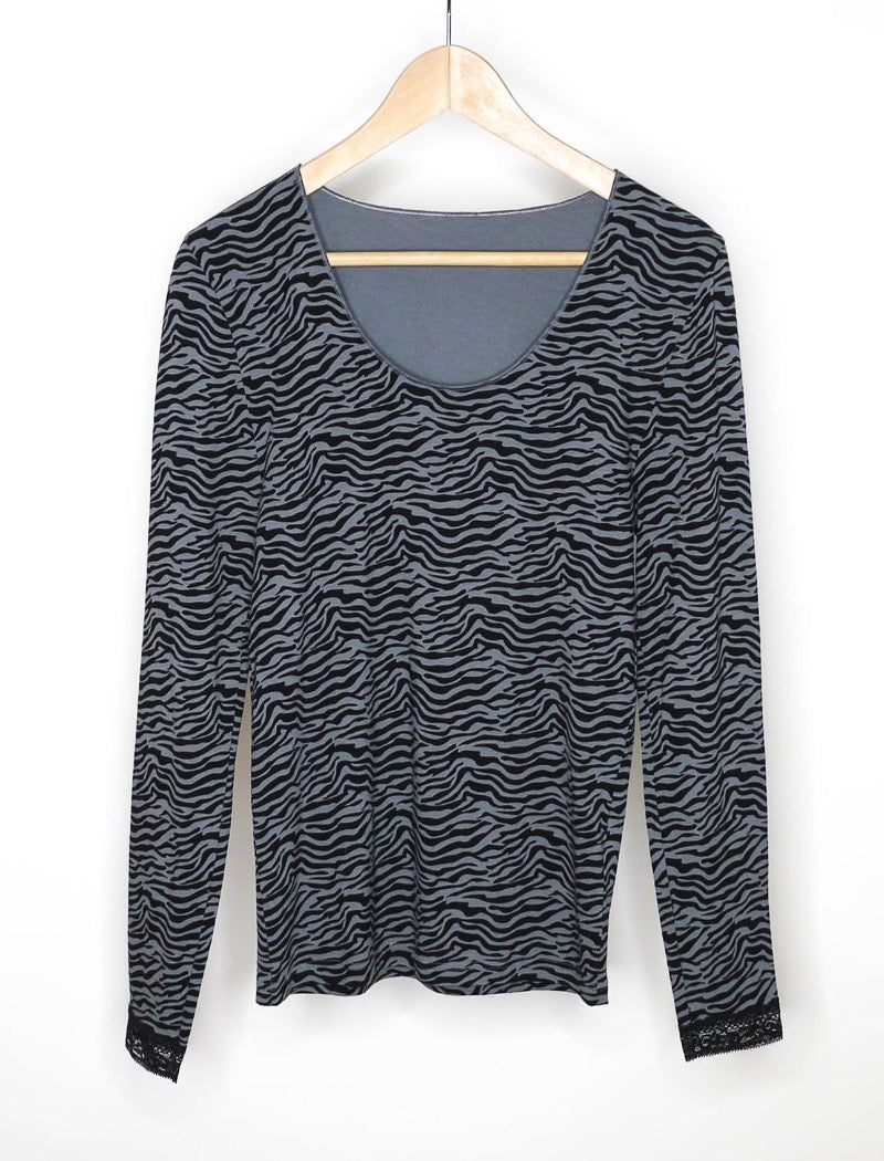 Grey & black animal print long sleeve stretch top