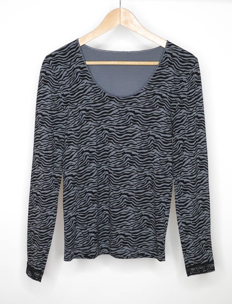 Grey & black animal print long sleeve stretch top