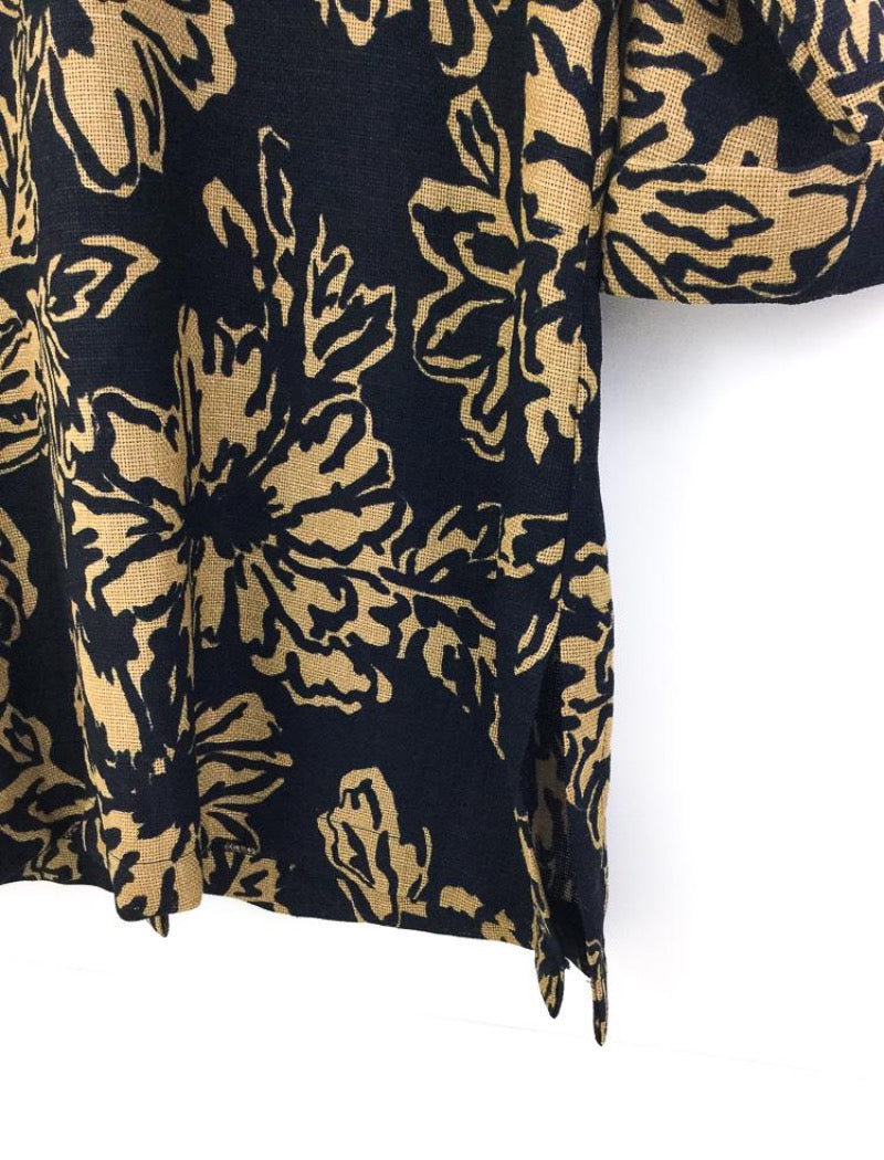 Floral print three quarter length sleeve shirt