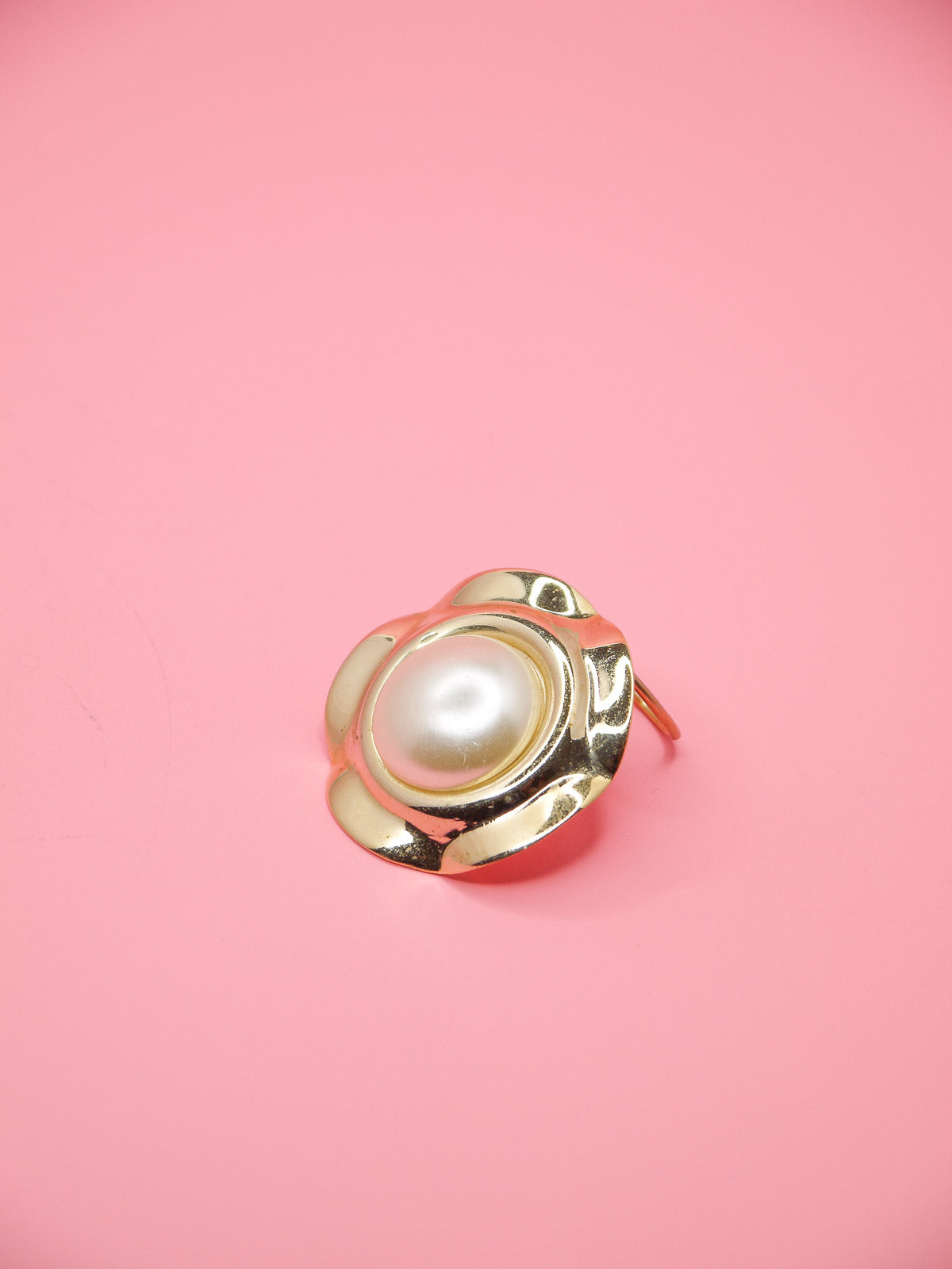 Gold and pearl flower scarf ring