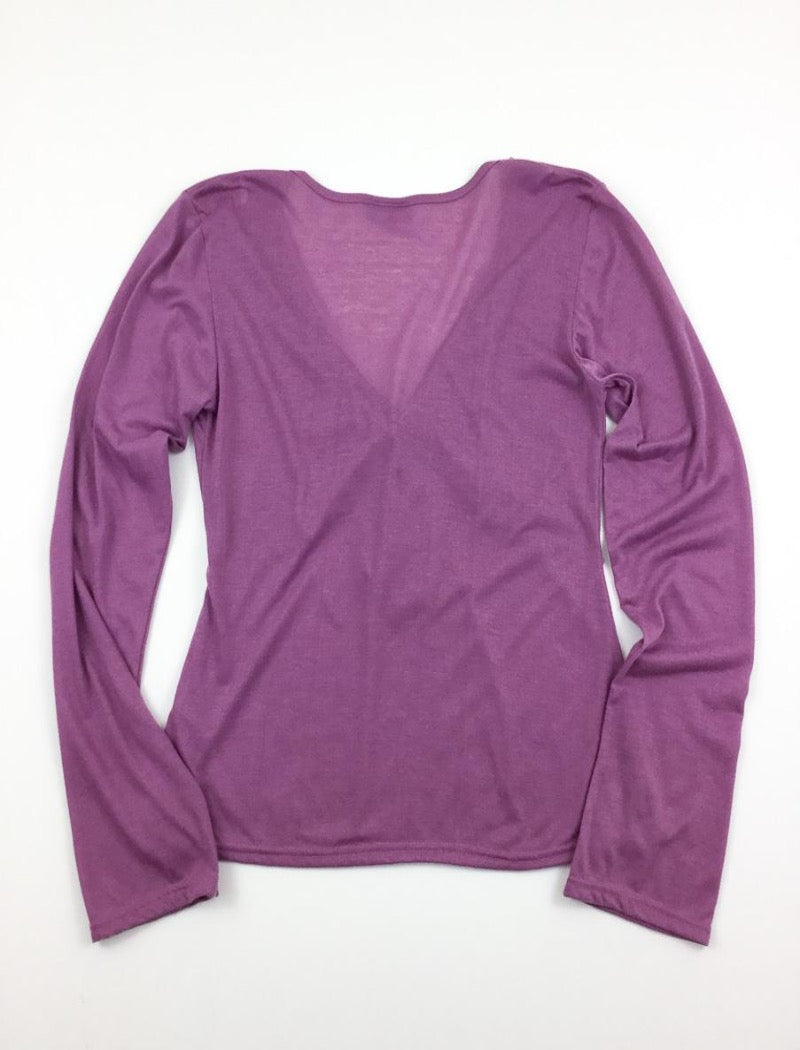 Lavender v-neck long sleeve lightweight stretch top