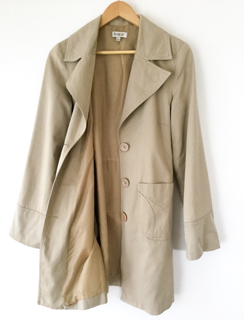Neutral trench coat with sash – Vintage at Goto
